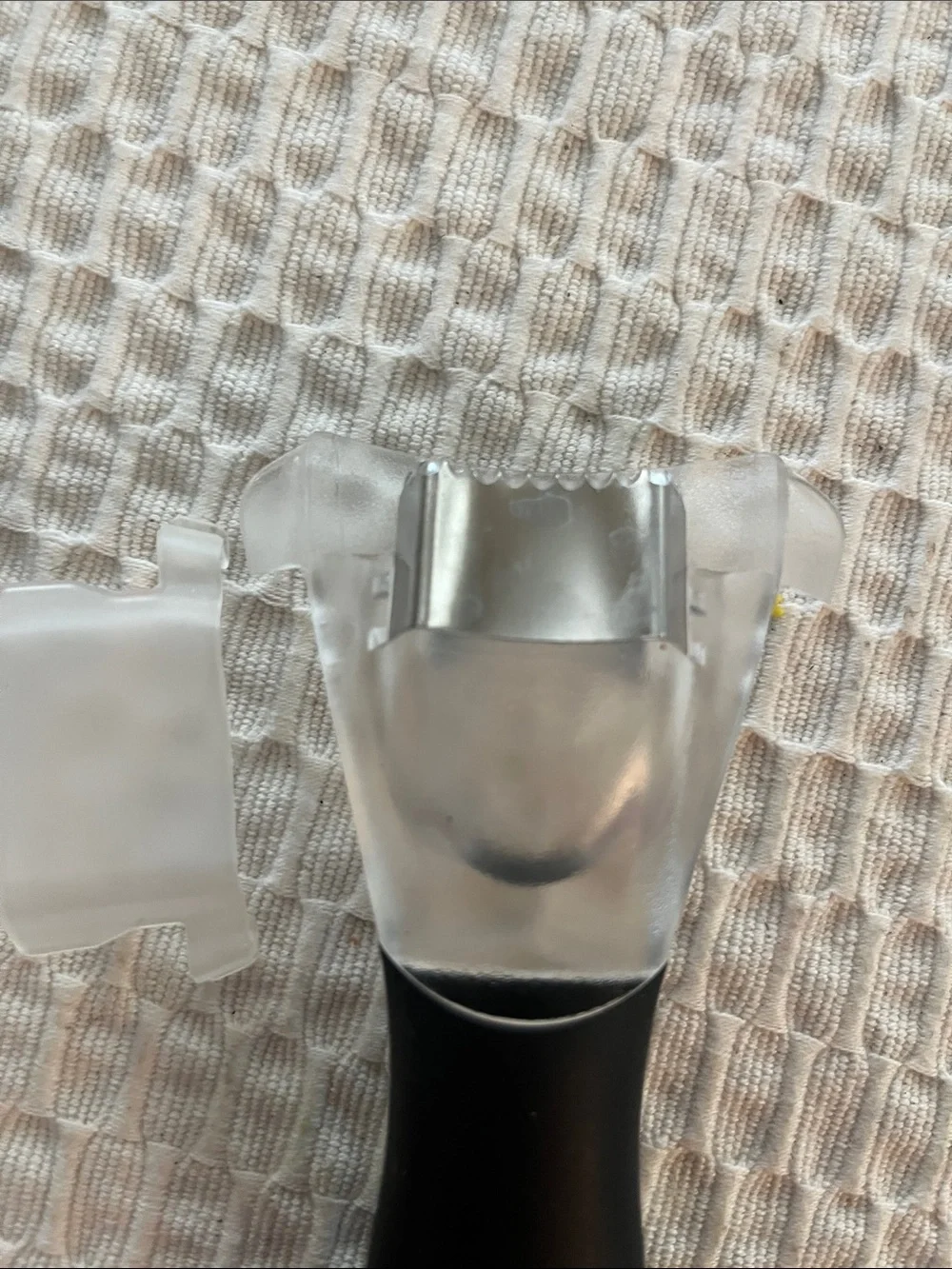 The pampered chef corn cornel peeler/stripper